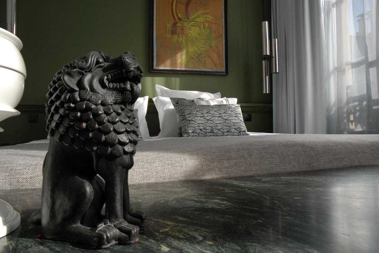 The Sleeping Lion Lägenhet Paris Exteriör bild